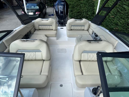 Luxury Regal LX2 on Lake Lanier