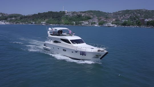 Luxury VİP Yacht Bosphorus Cruise