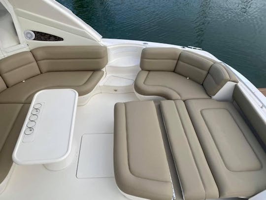 Beautiful SeaRay 60ft Luxury Yacht 