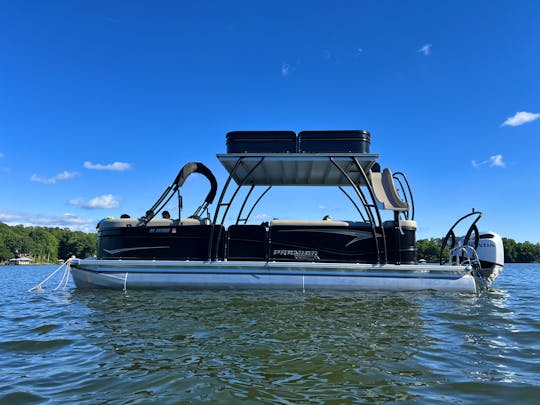 2023 Tritoon With Slide on Lake Norman