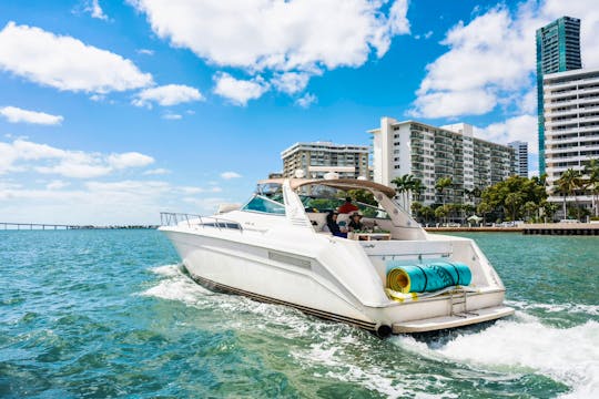 Miami Party Spacious Sea Ray 55' Yatch  -- Jet Ski for FREE --