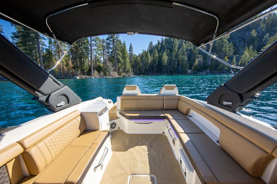 Alquiler de yates de lujo de 30 pies en South Lake Tahoe