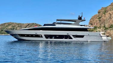 111ft Luxury Yacht Rental in Marmaris 