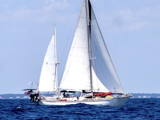 Los mejores alquileres de vela de Martha's Vineyard en un lujoso Ketch de 60 pies