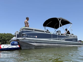2022 Avalon Quad Lounger Tri-toon Lake Austin