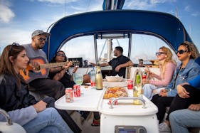  Sunset Sailing Experience in Barcelona with Live Music