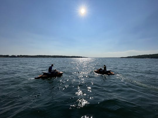 ジュネーブ湖でのSeaDooジェットスキーレンタル