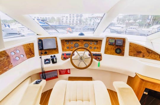 Luxury Italian Azimut 60ft Yacht with Jetski in Dubai Marina
