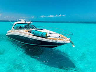 Luxury Yacht 45` Sea Ray in Cancun, Mexico