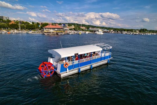 O melhor barco de festa do Lago Champlain para até 20 passageiros!