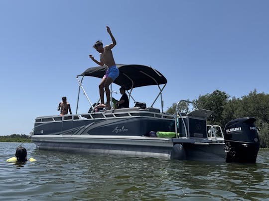 Tumbona cuádruple Avalon 2022 Tri-toon Lake Austin