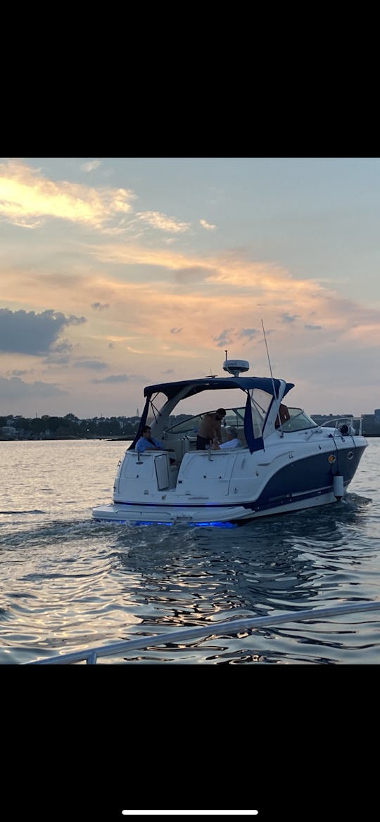 Aluguel de iates a motor Chaparral 330 Signature em Austin, Texas