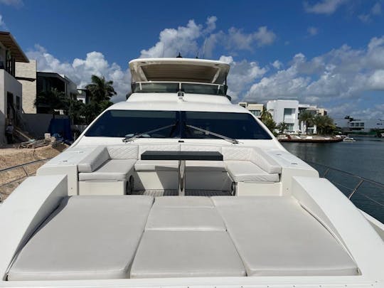 VIP AZIMUT 84' MEGA YACHT IN CANCUN