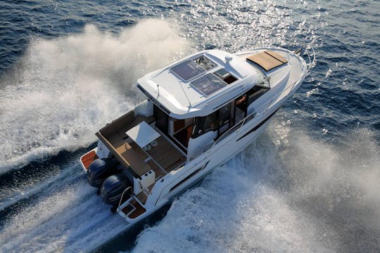 Daily Tours - Merry Fisher 895 Speedboat