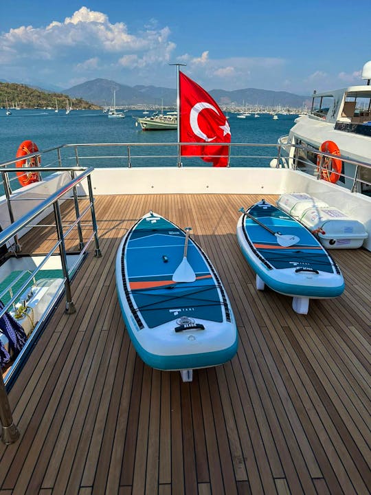 Enjoy the blue cruise with our rental lady 24 meter motoryacht in Göcek!