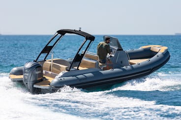 Elegant Power, Exceptional Comfort, Fast & Furious - 27ft Tessoro Wavemonster