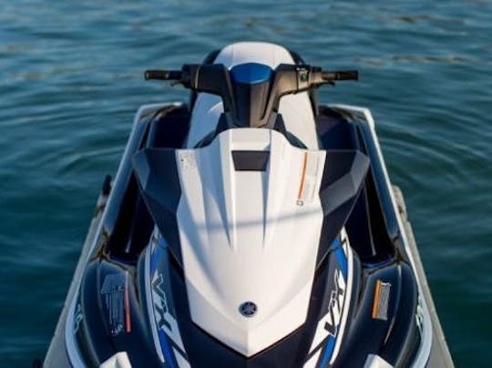 Alugue o automóvel do modelo Jet Ski VX DeLuxe em Trogir