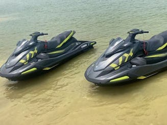 Location de jet-ski Yamaha VX Deluxe avec stéréo à Little Elm, au Texas.