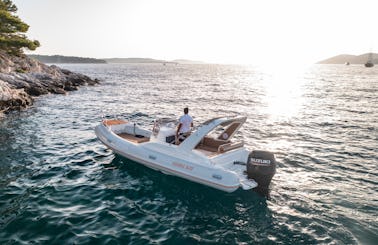 Discover the premium Aquamax B 23 F, your gateway to island adventures!