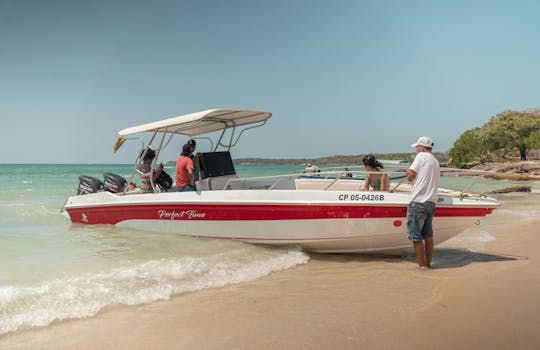 Experimente a emoção do Mar do Caribe em um barco esportivo