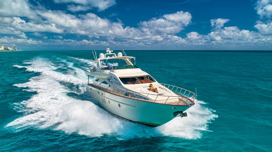 Luxury Yacht Azimut 80' 