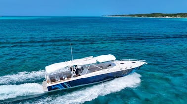 45ft Don Smith Powerboat Tour in Nassau, Bahamas