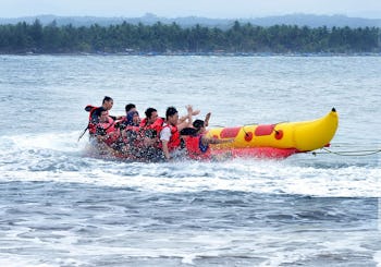 Para todos los amantes de la emoción: paseo en banana boat en Port City