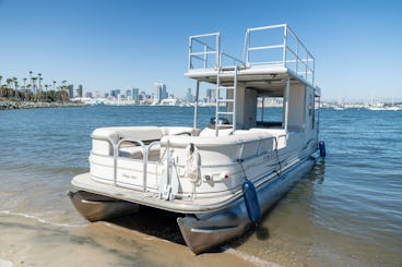  30' Double Deck Party Pontoon with Water Toys and Captain Included