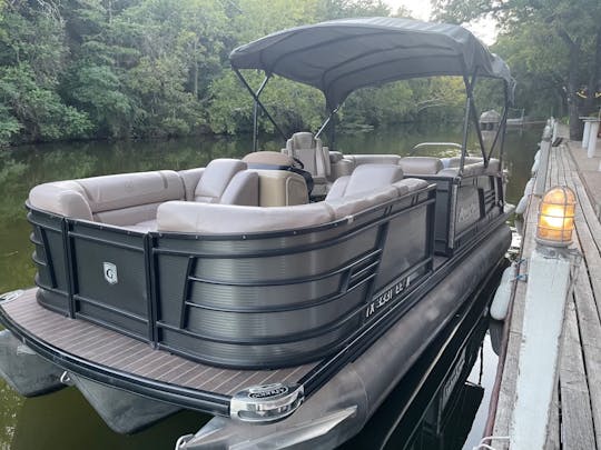 Aqua Patio 235 SB (Aqua Bat) - 14 Passenger Pontoon
