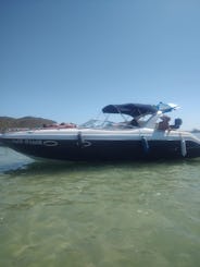 27ft Runner Motor Yacht Rental in Arraial do Cabo, Rio de Janeiro, Brazil