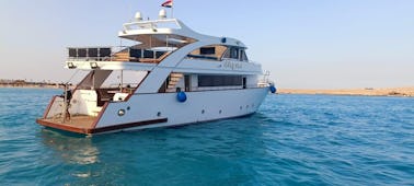 80ft Luxury Yacht with a journey to remember with wonderful memories!