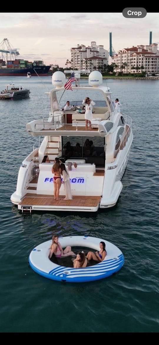 Descubra el lujo: ¡AZIMUT FLYBRIDGE de 60 pies en Miami!