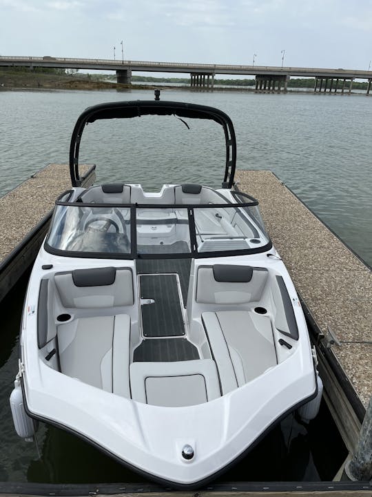 Yamaha AR190 2023 sur le lac Lewisville 