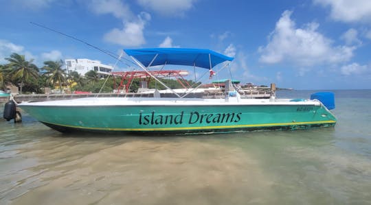 Pesca em recifes, mergulho com snorkel e churrasco na praia em San Pedro, Belize.