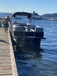 Aquapatio Godfrey Ponton de 30 pieds - Le plus grand ponton du lac !