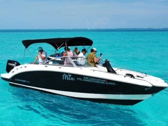 The best motor vessel around to get a perfect day in Cancun | 27ft Chaparral