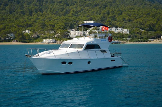 Antalya: alquiler de yate privado con capitán/comida incluida