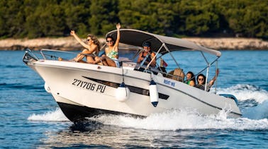 Suncruiser 690 Powered By 200 Hp With Cabin