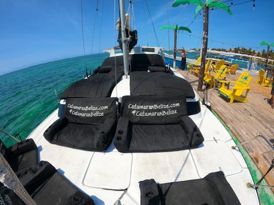 35' Private Catamaran Charters in Belize