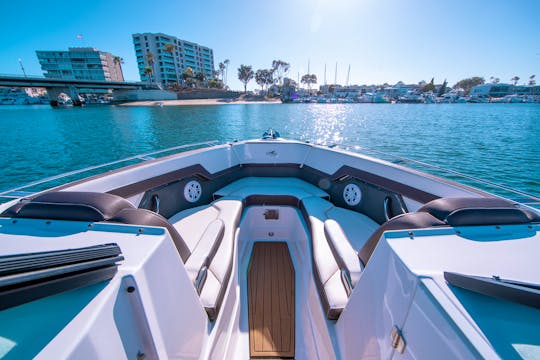 29ft Luxury Sport Yacht Charter In Newport Beach