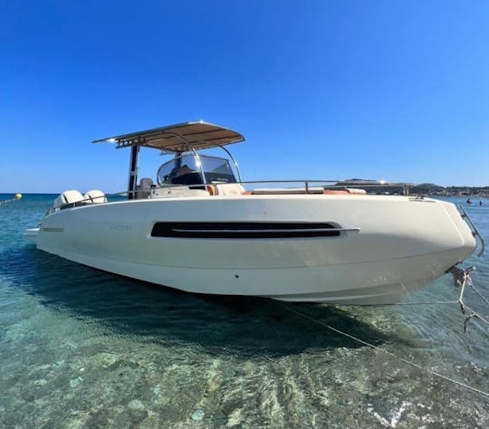    Invictus TT28S em Rock my boat em Rhodes