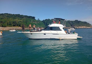 40ft Afrodite Carbrasmar Motor Yacht Rental in Armacao dos Buzios, Brazil