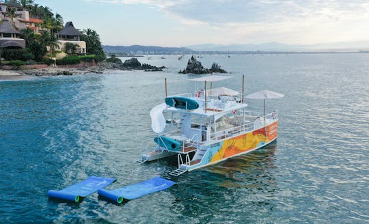 HERMOSO CATAMARÁN DE LUJO NUEVO EN PUERTO VALLARTA