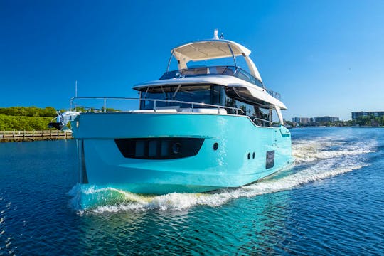 Motor Yacht ‘Forever Young’