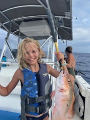 Cartas e passeios de pesca privados na Praia do Combate