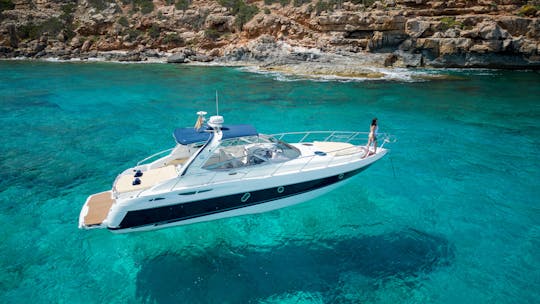 Aluguel de iates a motor Cranchi Endurance 41 “Diamond” em Eivissa, Illes Balears