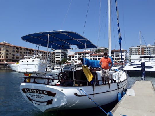 SAILING BOAT for your excursion at the Pacific in PV