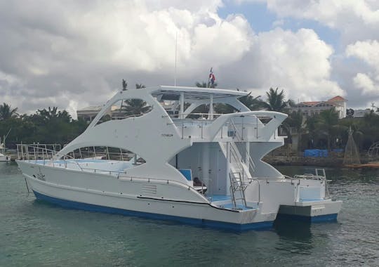 Catamarán abierto en La Romana, Casa de Campo