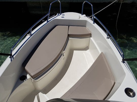 Location de bateau B450 'Theia' (4p) sans permis à Palma, Espagne
