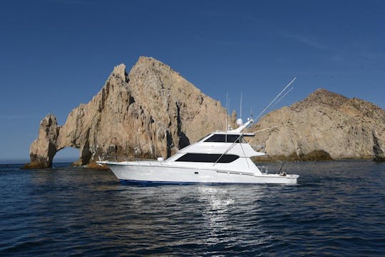 Recent Retrofit 70' Hatteras Sportfisher Goin Fission with Experienced Crew